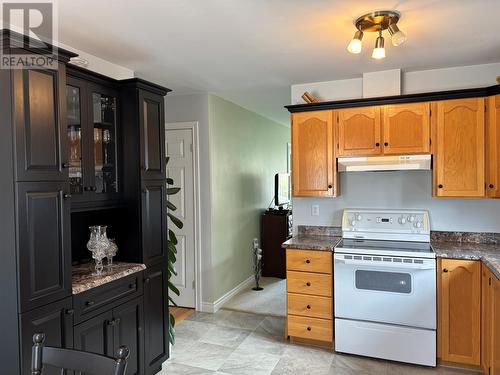 16 Royal Oak Drive, St. John'S, NL - Indoor Photo Showing Kitchen