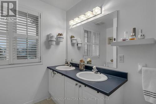 1040 Earnhart Street, Kingston (North Of Taylor-Kidd Blvd), ON - Indoor Photo Showing Bathroom