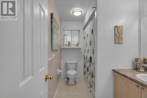 1040 Earnhart Street, Kingston (North Of Taylor-Kidd Blvd), ON - Indoor Photo Showing Bathroom