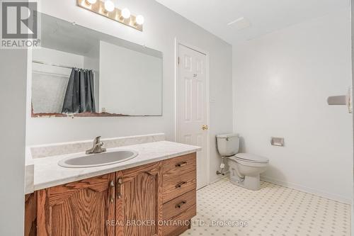 1327 Old Carriage Lane, North Dundas, ON - Indoor Photo Showing Bathroom