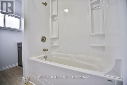 302 Patricia Boulevard, Timmins (Tne - Hill District), ON - Indoor Photo Showing Bathroom