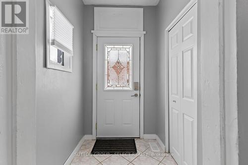 165 Madison Avenue, London, ON - Indoor Photo Showing Bathroom