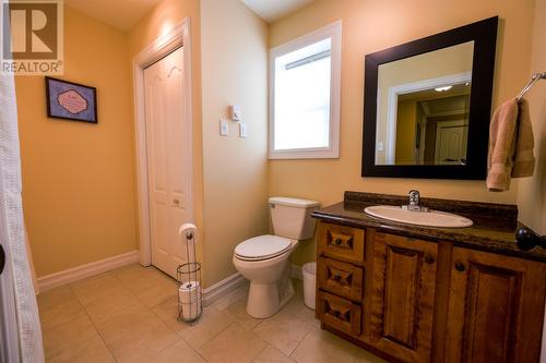 18 Waterside Place, Conception Bay South, NL - Indoor Photo Showing Bathroom