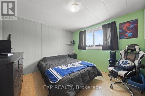 10542 Main Street, North Dundas, ON - Indoor Photo Showing Bedroom