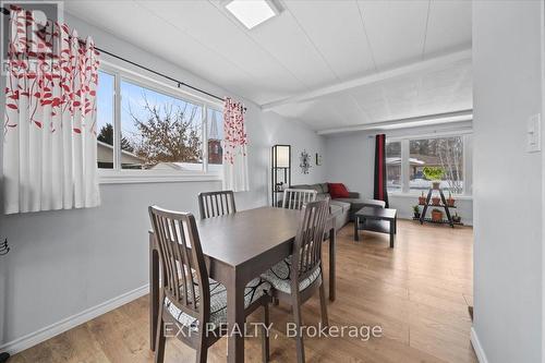 10542 Main Street, North Dundas, ON - Indoor Photo Showing Dining Room