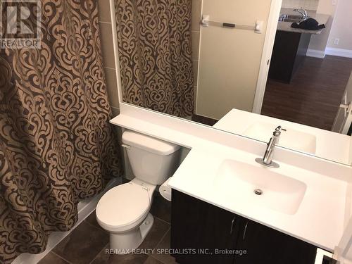 412 - 55 De Boers Drive, Toronto, ON - Indoor Photo Showing Bathroom