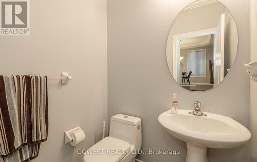 255 Quinlan Court, Milton, ON - Indoor Photo Showing Bathroom