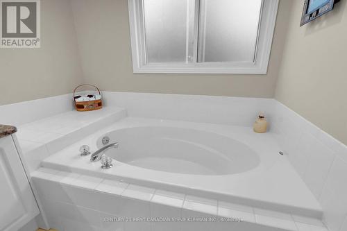 29 - 320 Ambleside Drive, London, ON - Indoor Photo Showing Bathroom