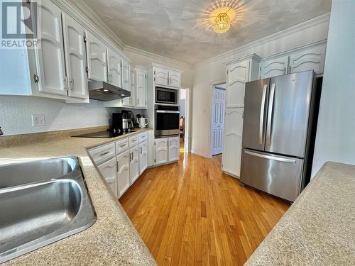 66 Harris Point Road, Harris Point, NL - Indoor Photo Showing Kitchen With Double Sink