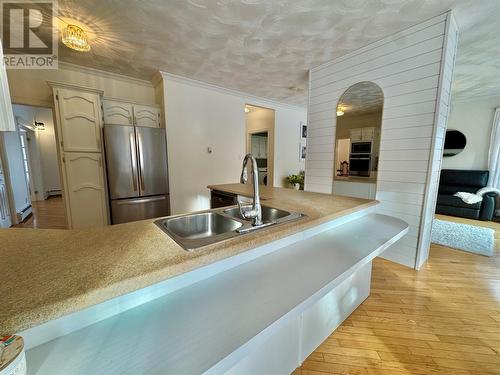 66 Harris Point Road, Harris Point, NL - Indoor Photo Showing Kitchen With Double Sink