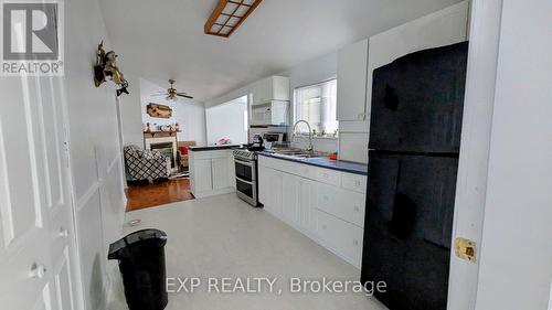 556 Northshore Road W, Otonabee-South Monaghan, ON - Indoor Photo Showing Kitchen