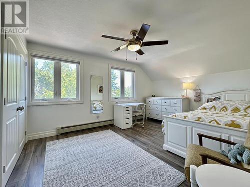 1186 Queen Street, Kincardine, ON - Indoor Photo Showing Bedroom