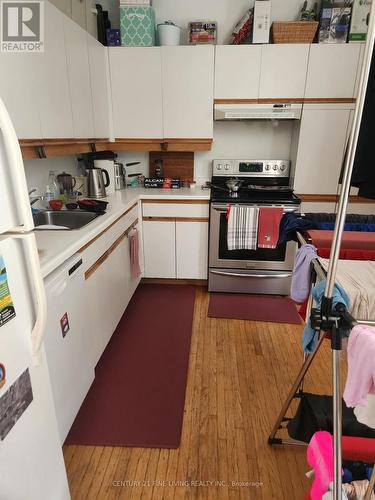 35 Columbine Avenue, Toronto, ON - Indoor Photo Showing Kitchen