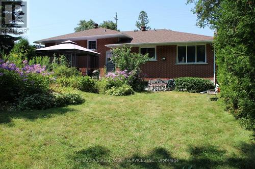 227 Rossland Road E, Oshawa, ON - Outdoor