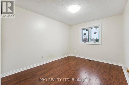 37 Sprucelands Avenue, Brampton, ON - Indoor Photo Showing Other Room