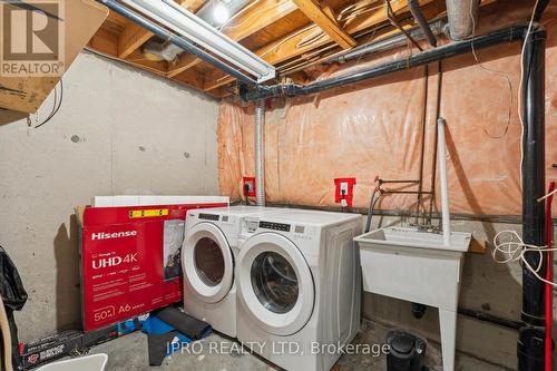 37 Sprucelands Avenue, Brampton, ON - Indoor Photo Showing Laundry Room