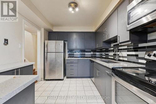 37 Sprucelands Avenue, Brampton, ON - Indoor Photo Showing Kitchen