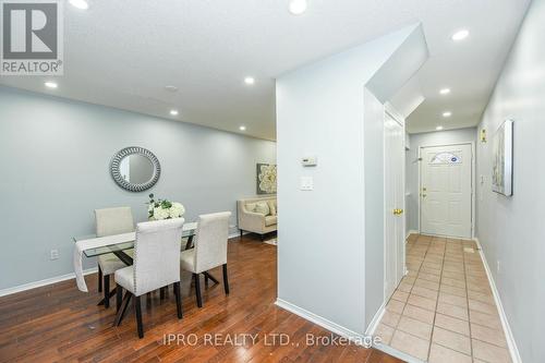 22 Desert Sand Drive, Brampton, ON - Indoor