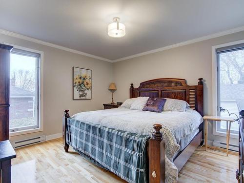 Master bedroom - 146 Boul. Ste-Rose E., Laval (Auteuil), QC - Indoor Photo Showing Bedroom