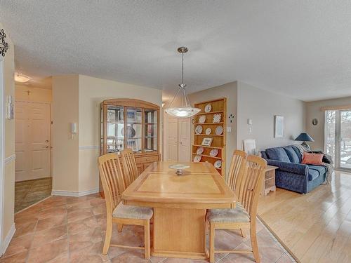 Dining room - 201-2400 Rue Henriette-Céré, Longueuil (Saint-Hubert), QC - Indoor Photo Showing Other Room