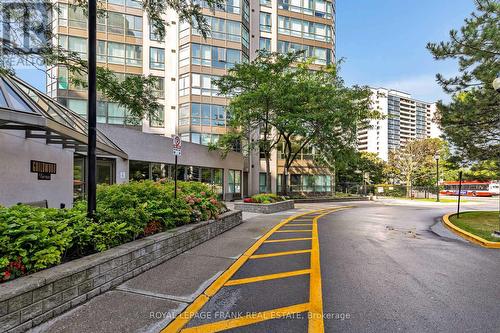 405 - 3233 Eglinton Avenue E, Toronto (Scarborough Village), ON - Outdoor With Facade