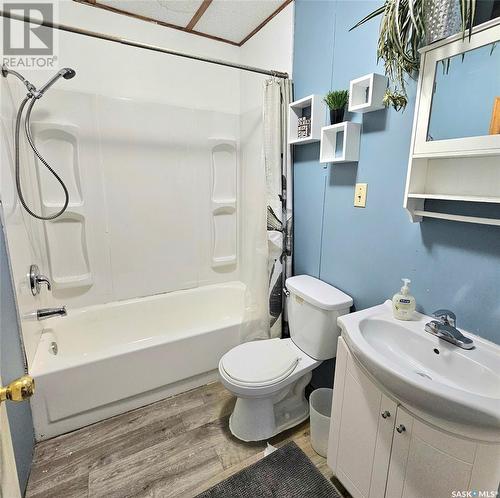 201 7Th Street E, Choiceland, SK - Indoor Photo Showing Bathroom