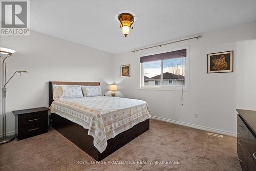 2166 Swanfield Street, Kingston (East Gardiners Rd), ON - Indoor Photo Showing Bedroom