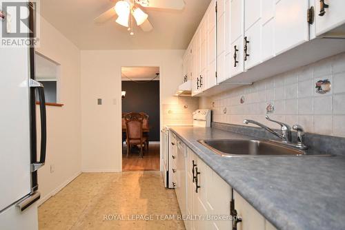 1003 - 1025 Richmond Road, Ottawa, ON - Indoor Photo Showing Kitchen