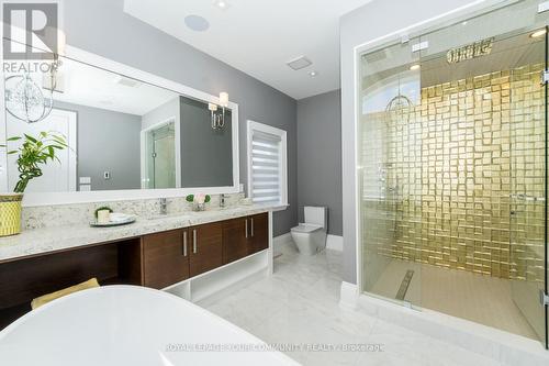 107 Yonghurst Road S, Richmond Hill, ON - Indoor Photo Showing Bathroom