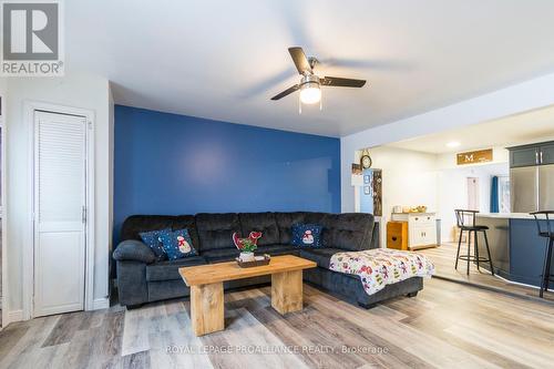 83 Byron Street, Belleville, ON - Indoor Photo Showing Living Room