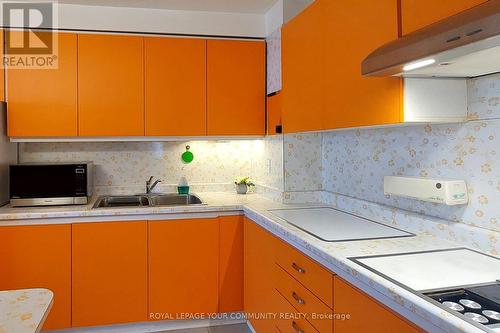 Ph07 - 735 Don Mills Road, Toronto, ON - Indoor Photo Showing Kitchen With Double Sink