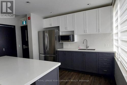 Ph07 - 735 Don Mills Road, Toronto, ON - Indoor Photo Showing Kitchen With Double Sink