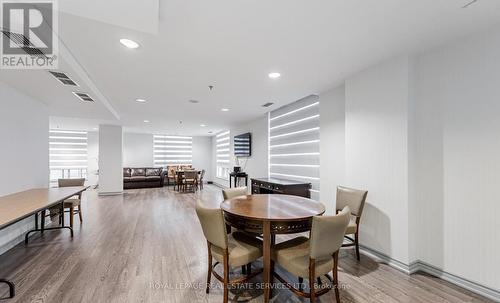 605 - 43 Eglinton Avenue E, Toronto, ON - Indoor Photo Showing Dining Room