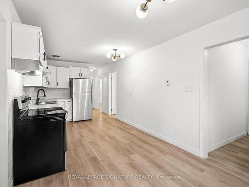 Main-488 Dean Ave, Oshawa, ON - Indoor Photo Showing Kitchen