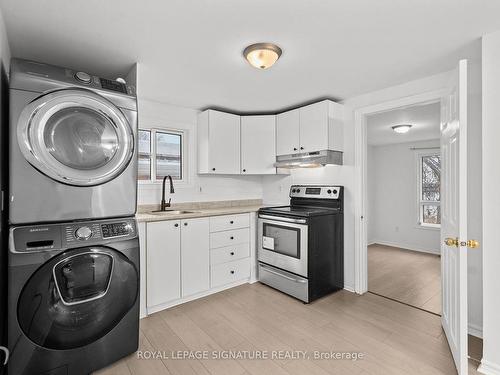 Upper-300 Albert St, Oshawa, ON - Indoor Photo Showing Laundry Room