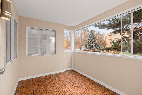 206-777 Leon Avenue, Kelowna, BC - Indoor Photo Showing Other Room