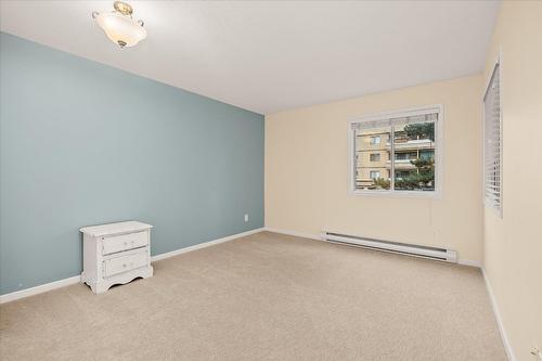 206-777 Leon Avenue, Kelowna, BC - Indoor Photo Showing Other Room