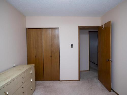 289 Fairbank Place S, Thunder Bay, ON - Indoor Photo Showing Bedroom