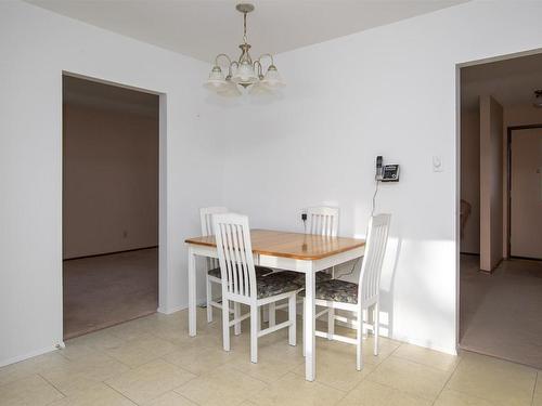 289 Fairbank Place S, Thunder Bay, ON - Indoor Photo Showing Dining Room