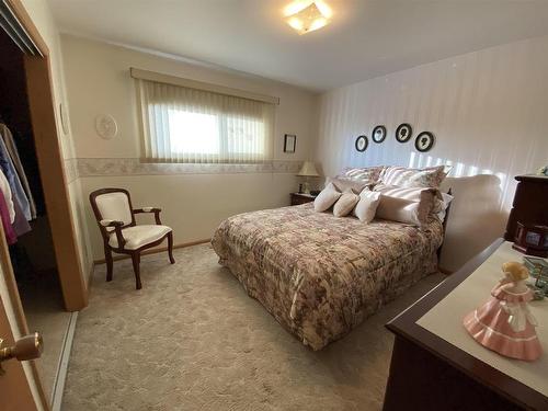 414 Amethyst Crescent, Thunder Bay, ON - Indoor Photo Showing Bedroom