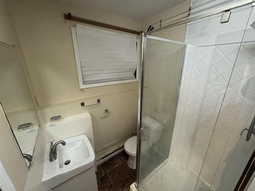 946 John Street, Thunder Bay, ON - Indoor Photo Showing Bathroom