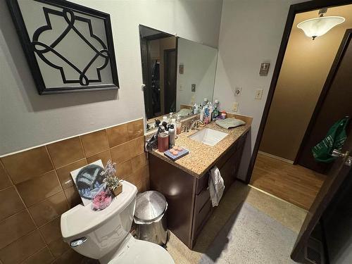 946 John Street, Thunder Bay, ON - Indoor Photo Showing Bathroom