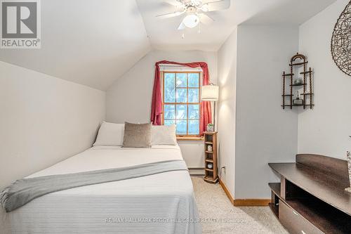 1016 Manson Lane, Gravenhurst, ON - Indoor Photo Showing Bedroom