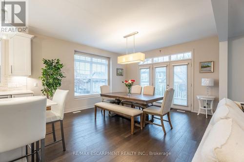 27 Willow Bank Common, St. Catharines, ON - Indoor Photo Showing Dining Room