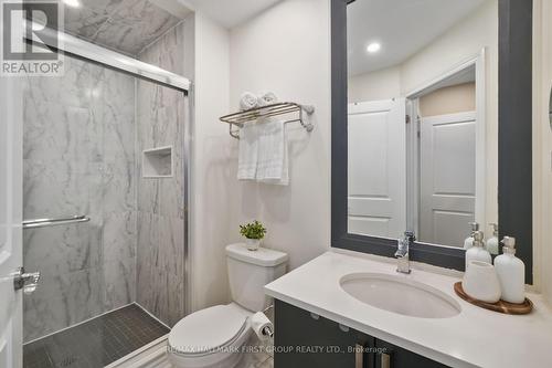 5 Benjamin Way, Whitby, ON - Indoor Photo Showing Bathroom