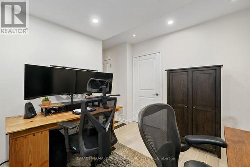 5 Benjamin Way, Whitby, ON - Indoor Photo Showing Office