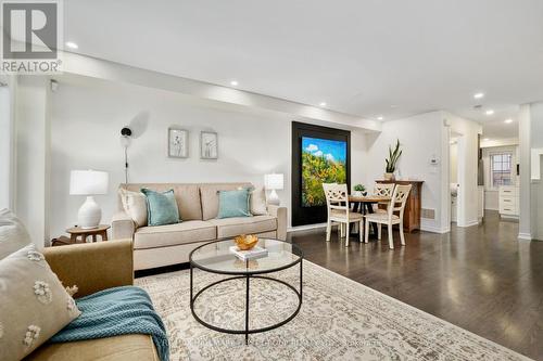 5 Benjamin Way, Whitby, ON - Indoor Photo Showing Living Room