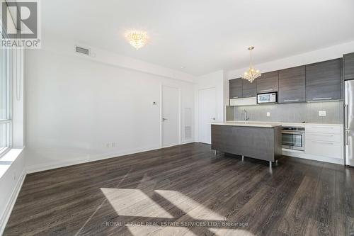 1103 - 36 Park Lawn Road, Toronto, ON - Indoor Photo Showing Kitchen