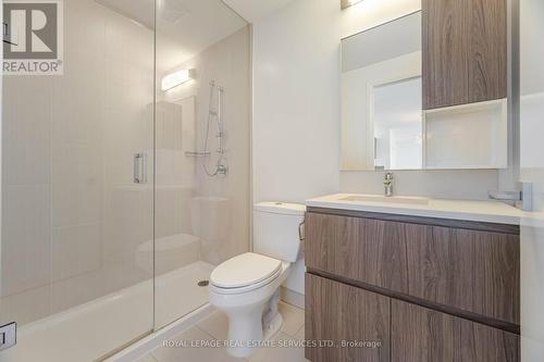 1103 - 36 Park Lawn Road, Toronto, ON - Indoor Photo Showing Bathroom