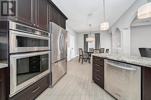 83 Sharplin Drive, Ajax (South East), ON - Indoor Photo Showing Kitchen With Upgraded Kitchen